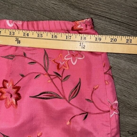 Dana Buchman Womens Pink Floral Embroidered Silk Skirt Size 18 - Picture 6 of 6